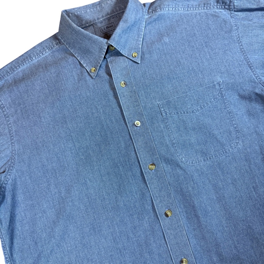 LL Bean Traditional Fit Button Down Shirt Men Large Blue Long Sleeve Chambray